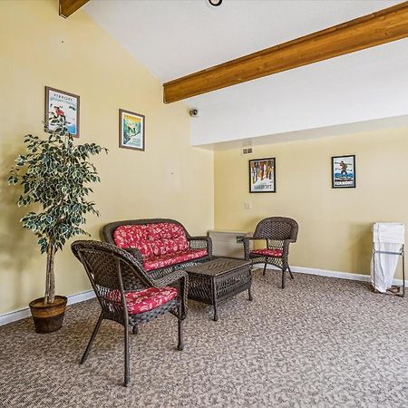 Cedarbrook Deluxe One Bedroom Suite Located On 2Nd Floor With Outdoor Heated Pool 21921 Killington Exterior photo