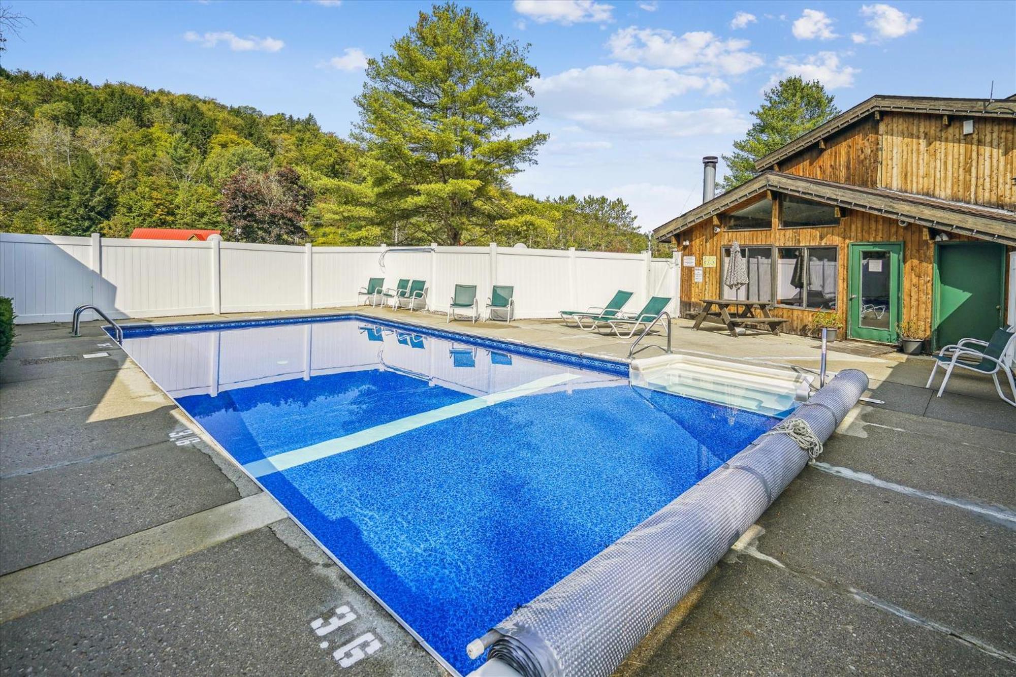 Cedarbrook Deluxe One Bedroom Suite Located On 2Nd Floor With Outdoor Heated Pool 21921 Killington Exterior photo